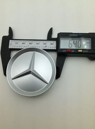 CENTRO DE RUEDA MERCEDES PLATA 64MM