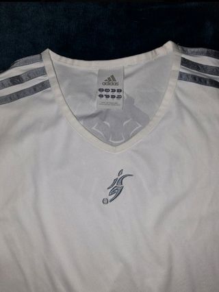 camiseta adidas