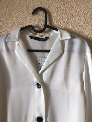 Camisa satinada Zara