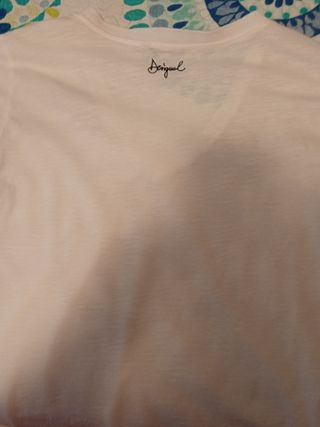 Camiseta Desigual 