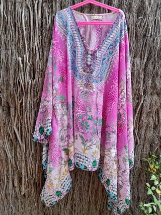 CAMISOLA ROSA. TALLA ÚNICA OVER SIZE