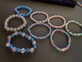 Pulseras hechas a mano