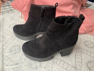 Botines de antelina negro 