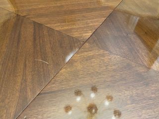 Juego de mesa y sillas