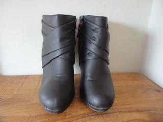 BOTINES MARIPAZ TALLA 37