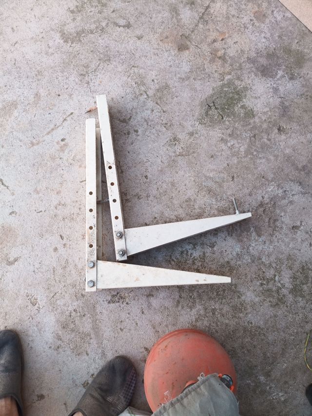 palomillas  aire acondicionado 