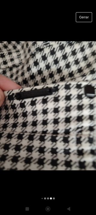 Pantalón con dibujo pata de gallo, nuevo.