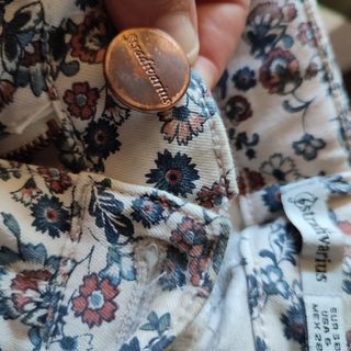 Precioso pantalón estampado.