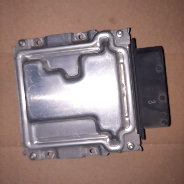 centralita motor hyundai i30 1.4 99cv año 2012