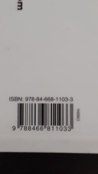 Libro inglés "The black mountain". Richmond