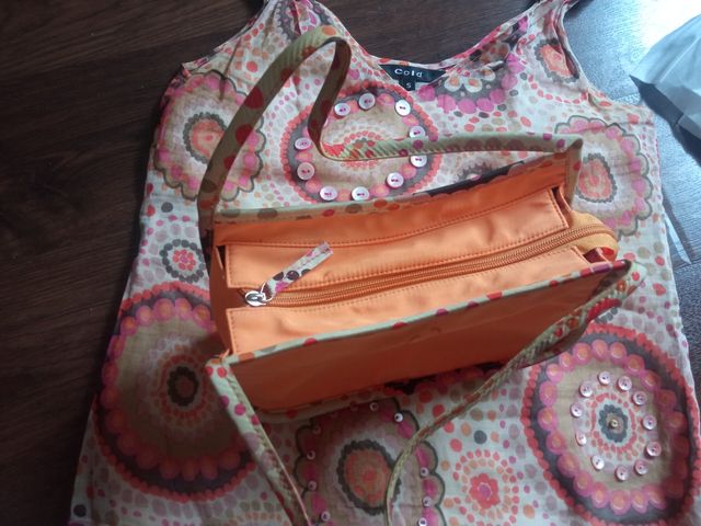 Top y bolso de Cold Alaska