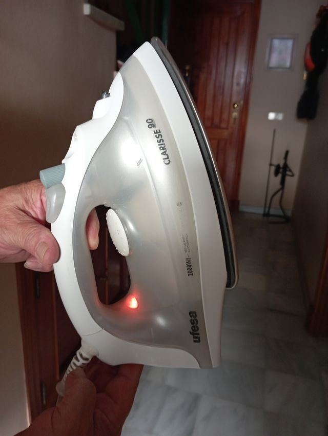 Plancha de vapor Ufesa