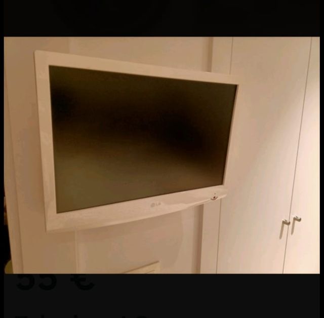 televisor LG pared