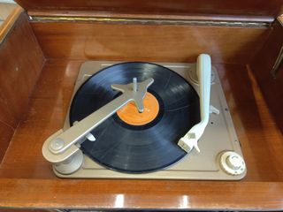 Radio tocadiscos TELEFUNKEN FA-1596-3D