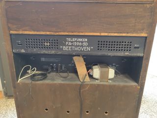 Radio tocadiscos TELEFUNKEN FA-1596-3D