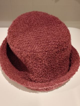 Gorro fucsia.Contorno 56/60cm.