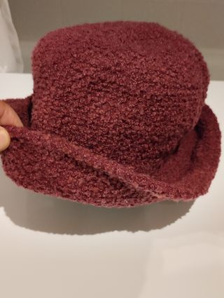 Gorro fucsia.Contorno 56/60cm.