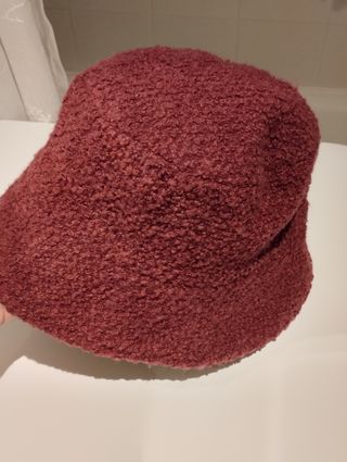 Gorro fucsia.Contorno 56/60cm.