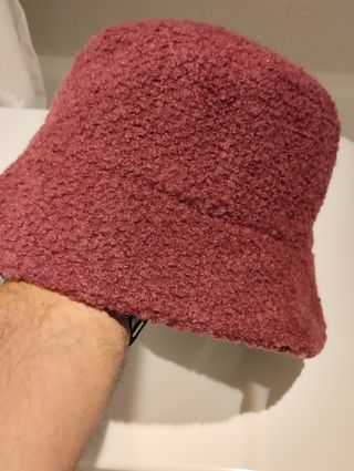 Gorro fucsia.Contorno 56/60cm.