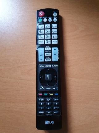 Televisor LED 42" LG 42LE8500