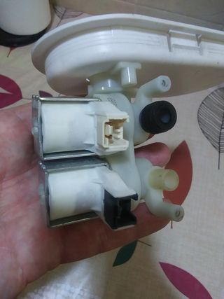 Bomba de entrada de agua lavadora indesit