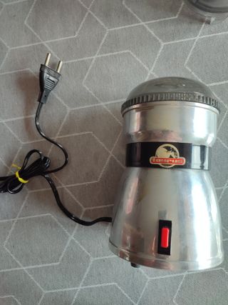Molinillo de café y picadora o batidora