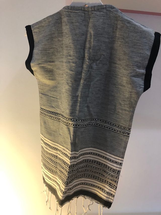 Vestido linho menina 6-7 anos Novo preço