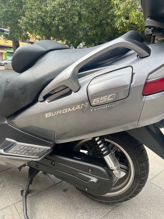 Se vende Suzuki Burgman Executive 650