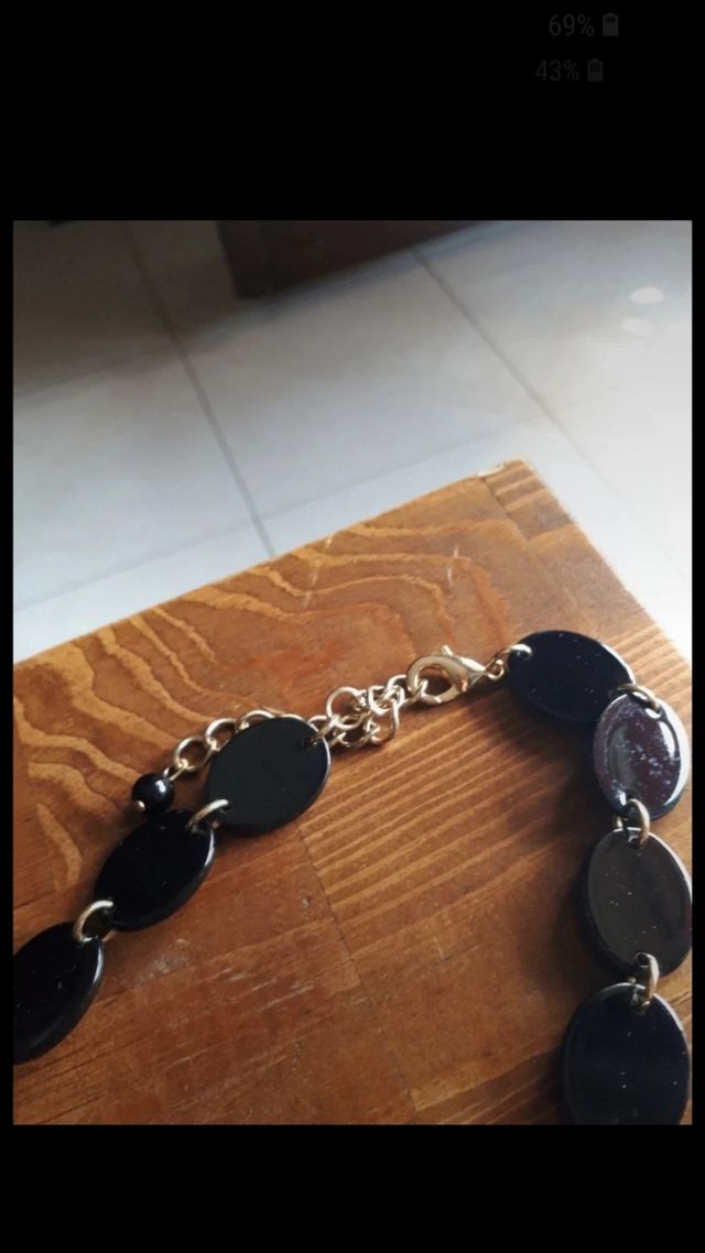 Collana in bachelite colorata.  Nuova