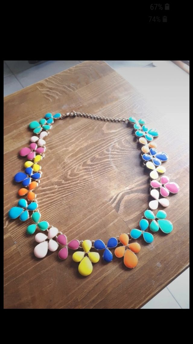 Collana vintage color oro con pendenti in ceramica