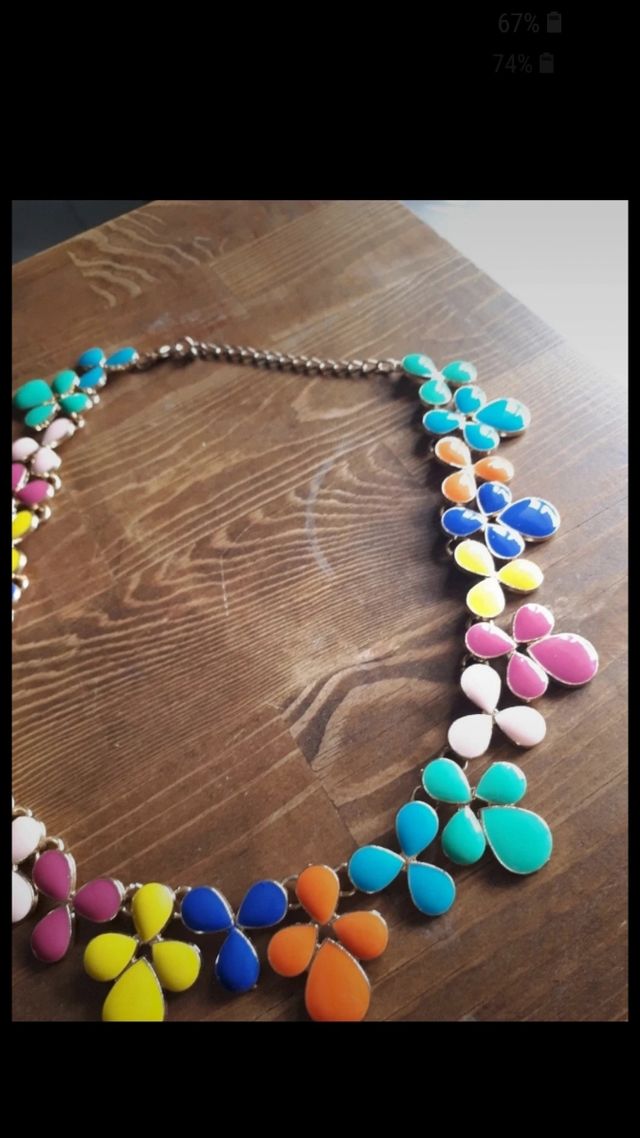 Collana vintage color oro con pendenti in ceramica