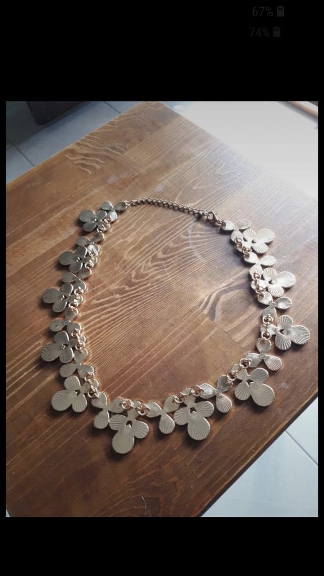 Collana vintage color oro con pendenti in ceramica