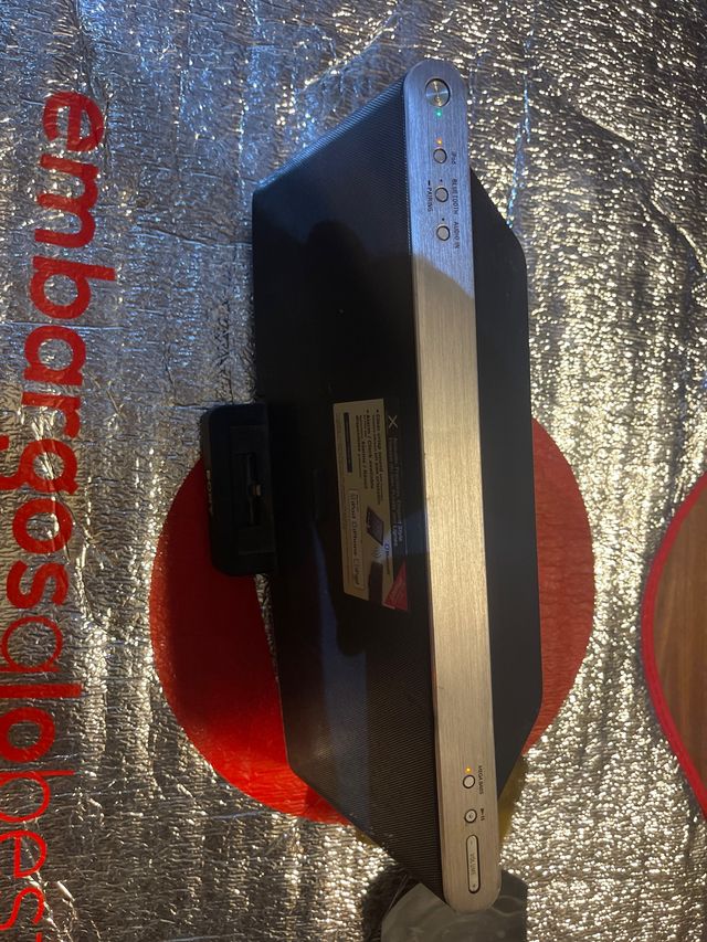 Altavoz sony cargador iPhone