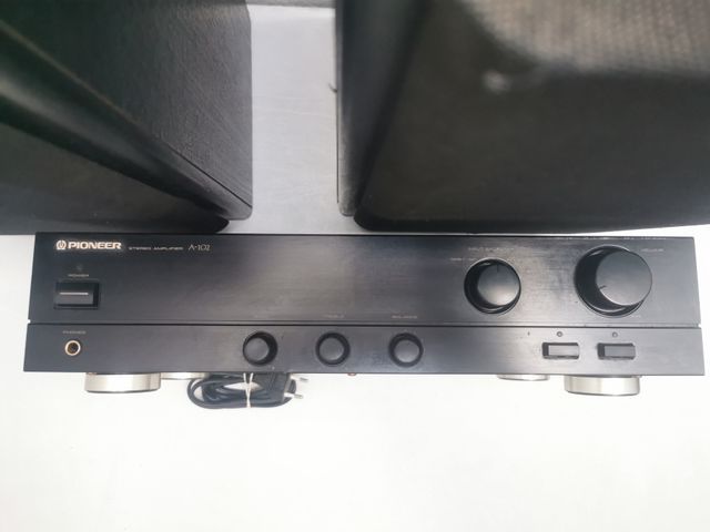 Amplificador Pioneer + pareja altavoces Pioneer