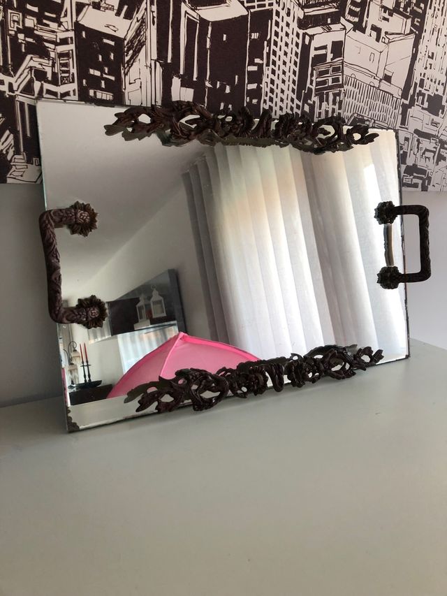 Linda bandeja em vidro antiga