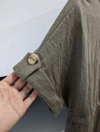 Vestido color caqui corto