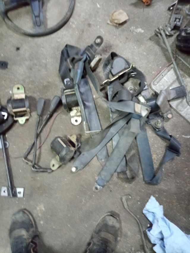 cinturones DELANTEROS de Nissan patrol