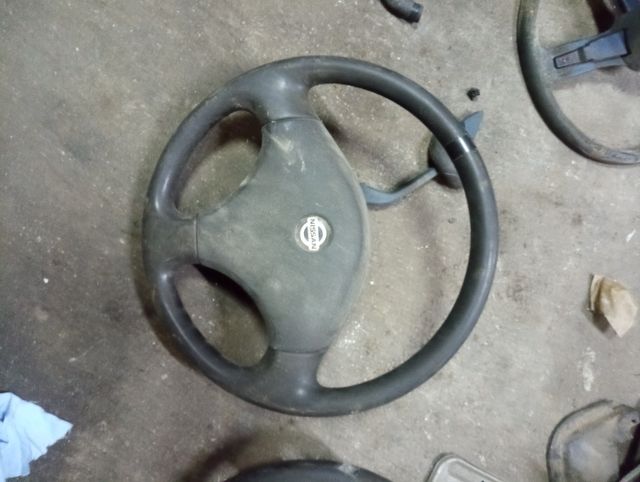 volante Nissan terrano