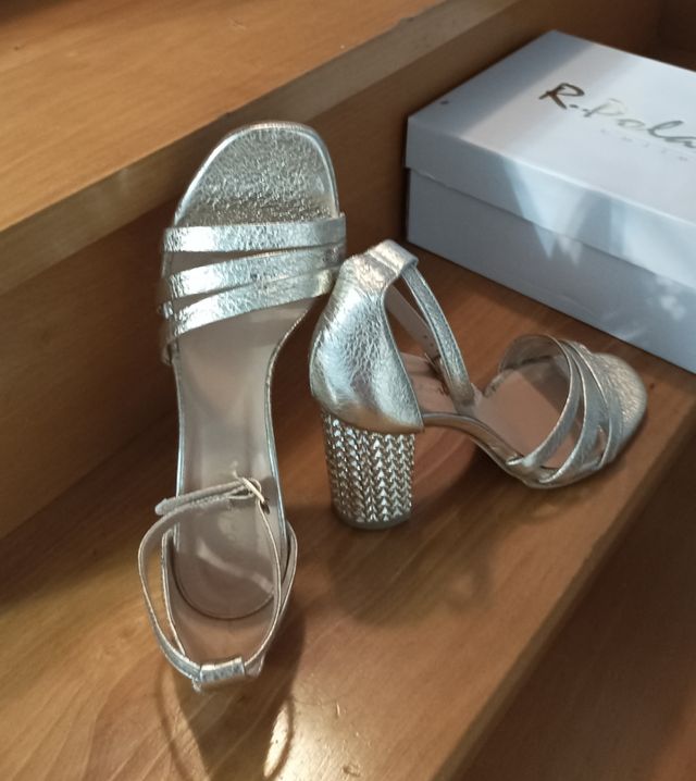 Sandalias doradas de Román Polanski número 38