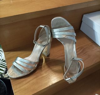 Sandalias doradas de Román Polanski número 38 