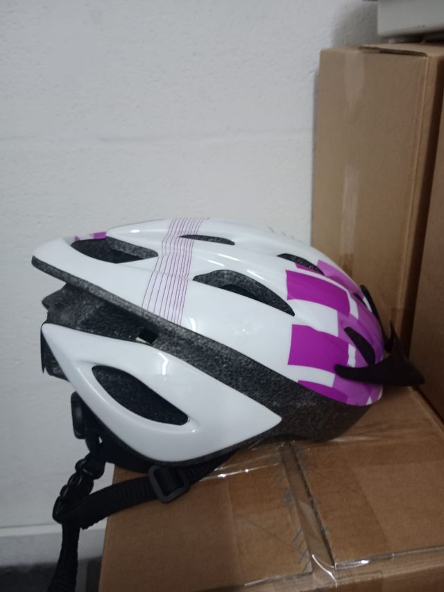 casco mujer bicicleta