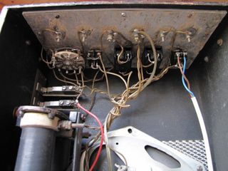 Comprobador de línea de telégrafo o teléfono.