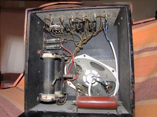 Comprobador de línea de telégrafo o teléfono.