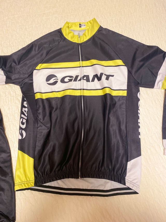 Maillot chaqueta manga larga y culote marca GIANT