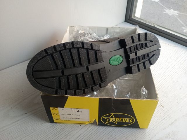 Zapato cuero Tigris Marron Paredes