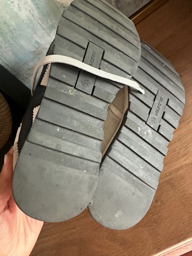 Deportivas Lola Cruz