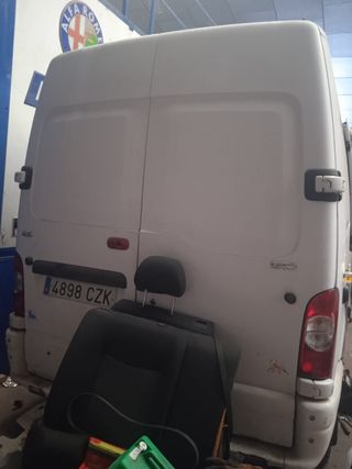 Nissan Interstar 2.5 dci