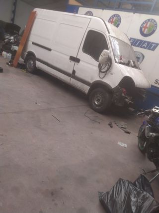 Nissan Interstar 2.5 dci