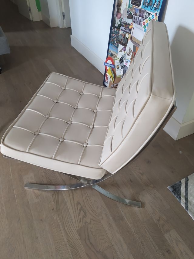 Sillón Barcelona y ottoman