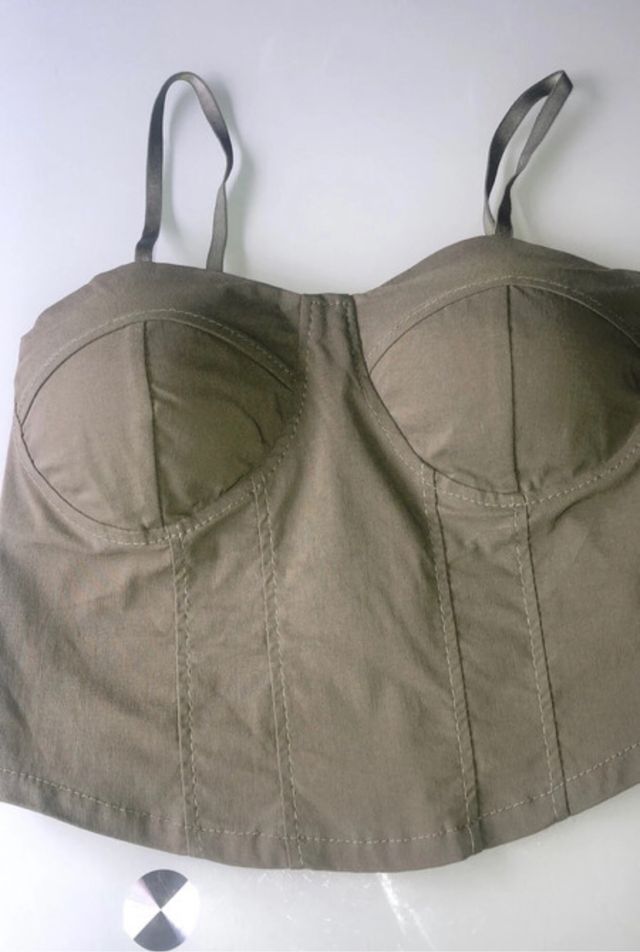 Top corset verde caqui.